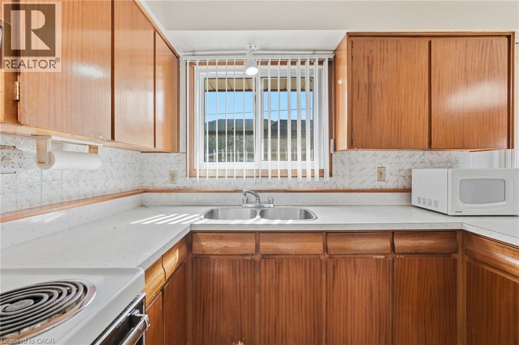 234 Normanhurst Avenue, Hamilton, Ontario  L8H 5N2 - Photo 9 - 40867049