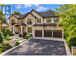 100 SENECA DRIVE, Hamilton, Ontario
