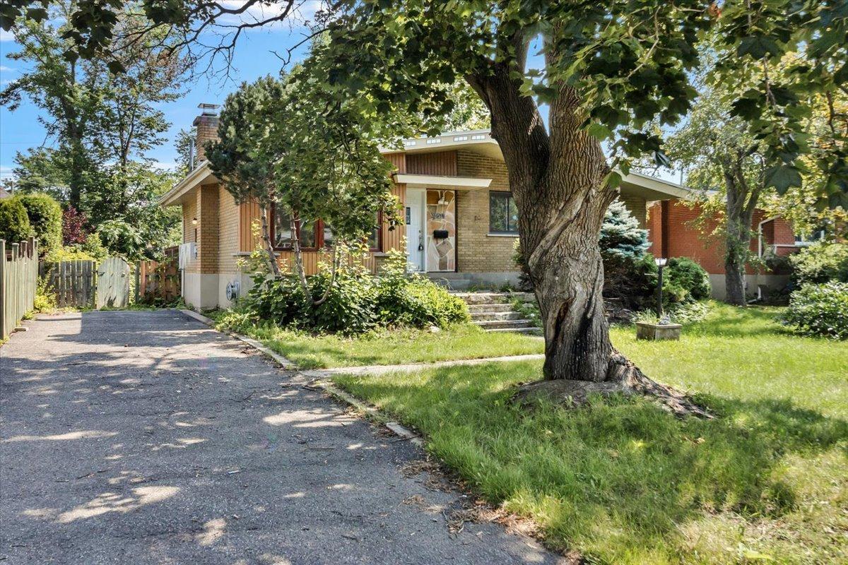 10519 Rue Bellevue Montréal (Pierrefonds-Roxboro) Quebec Canada H8Y2K2 2