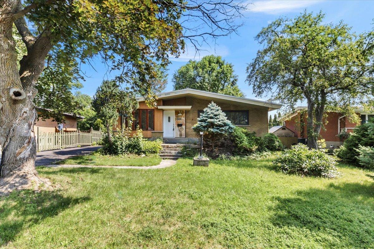 10519 Rue Bellevue Montréal (Pierrefonds-Roxboro) Quebec Canada H8Y2K2 3