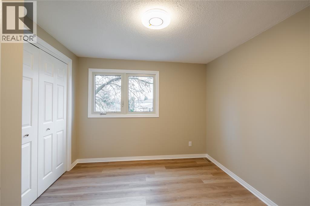900 Everest Court, Sarnia, Ontario  N7T 7T6 - Photo 18 - 26023110