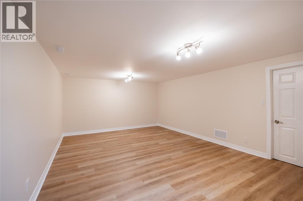 900 Everest Court, Sarnia, Ontario  N7T 7T6 - Photo 20 - 26023110
