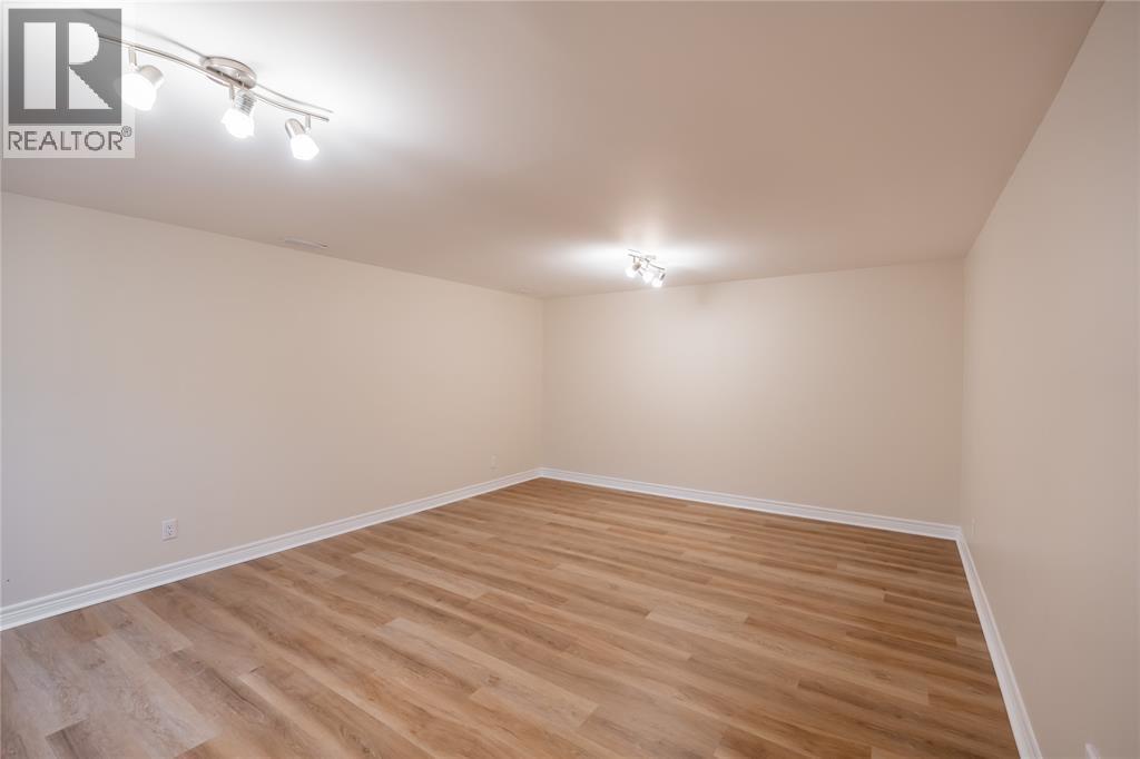900 Everest Court, Sarnia, Ontario  N7T 7T6 - Photo 22 - 26023110