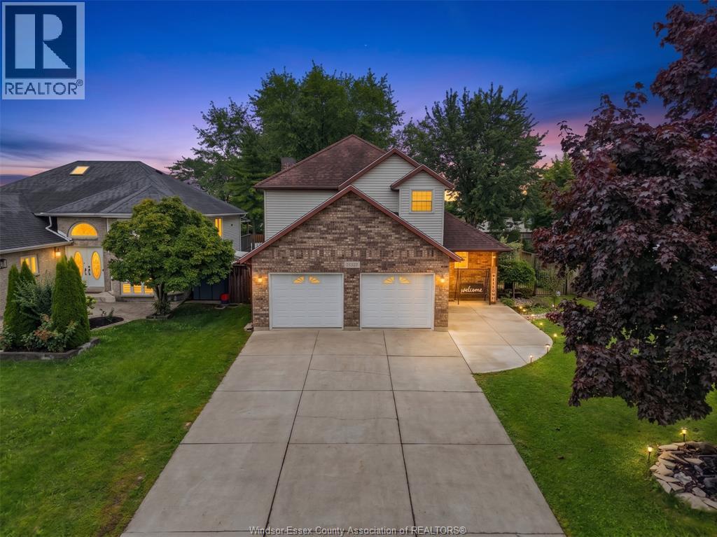 2920 STRAWBERRY DRIVE, Tecumseh, Ontario