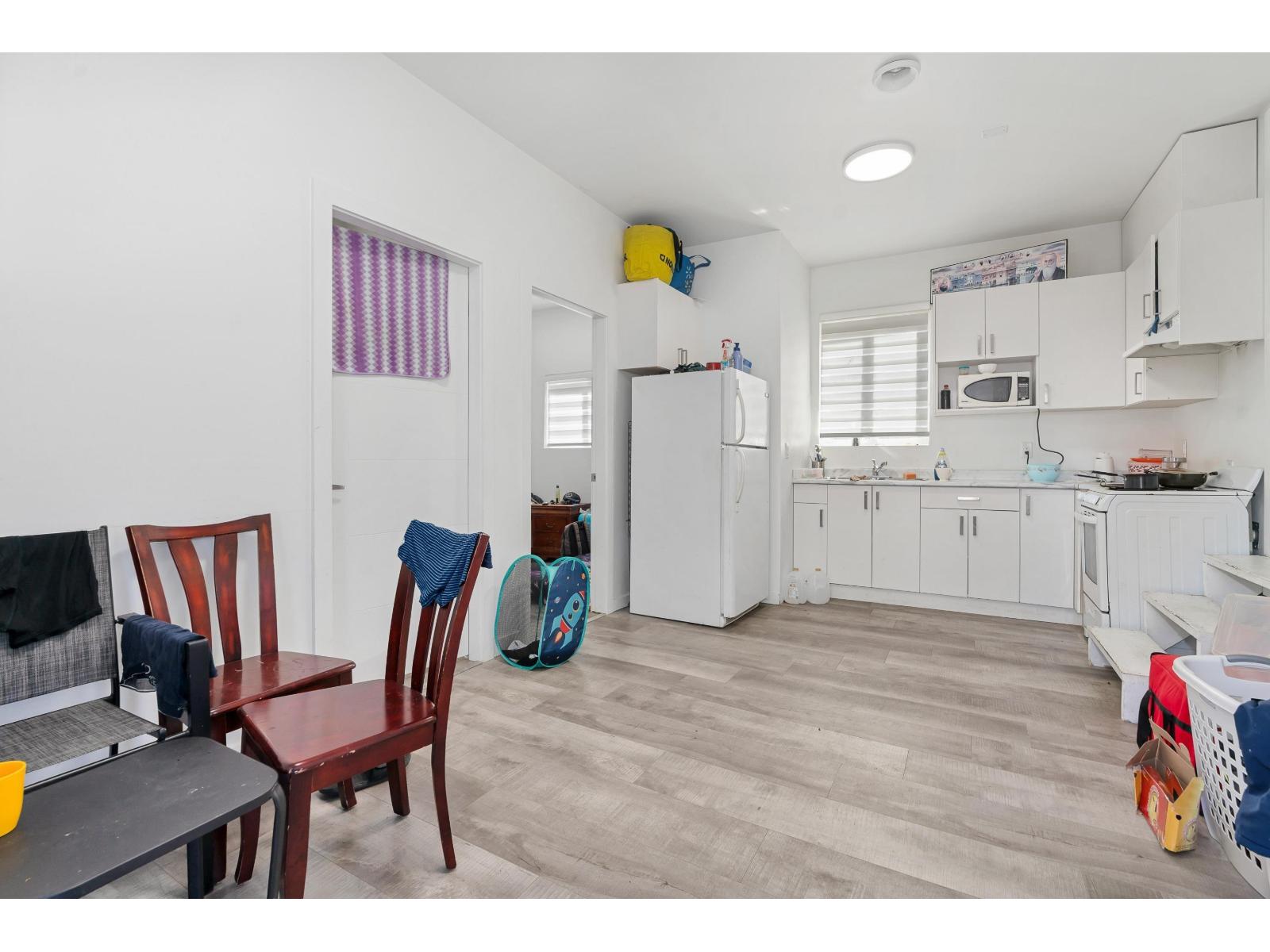 8724 128 Street, Surrey, British Columbia  V3W 4G6 - Photo 15 - R3169559
