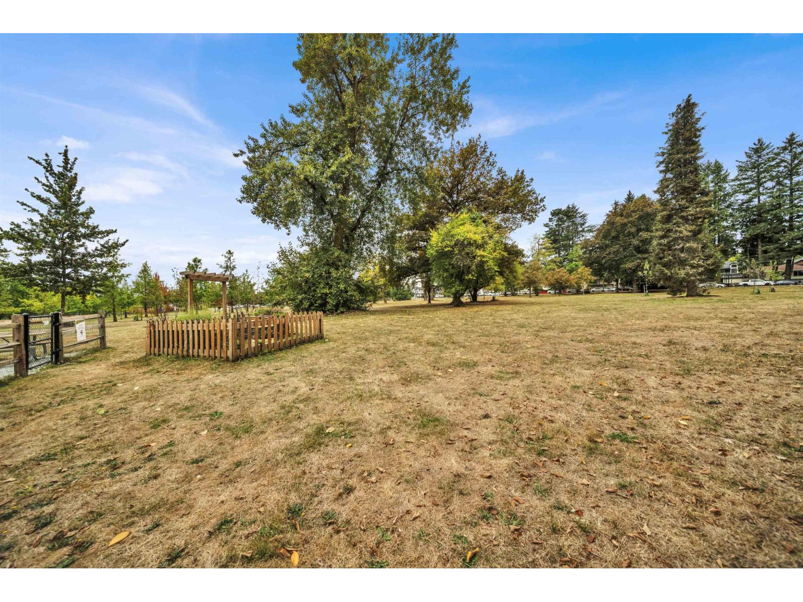 205 13439 94a Avenue, Surrey, British Columbia  V3V 0G9 - Photo 38 - R3169938