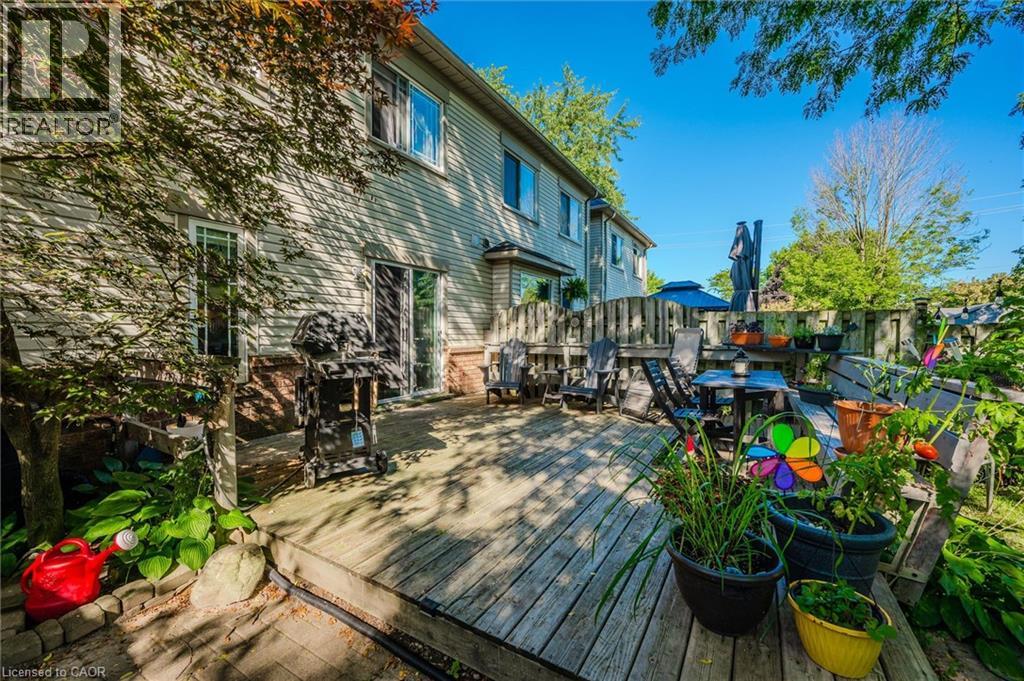 154 Shadow Wood Court, Waterloo, Ontario  N2K 3W4 - Photo 32 - 40864337