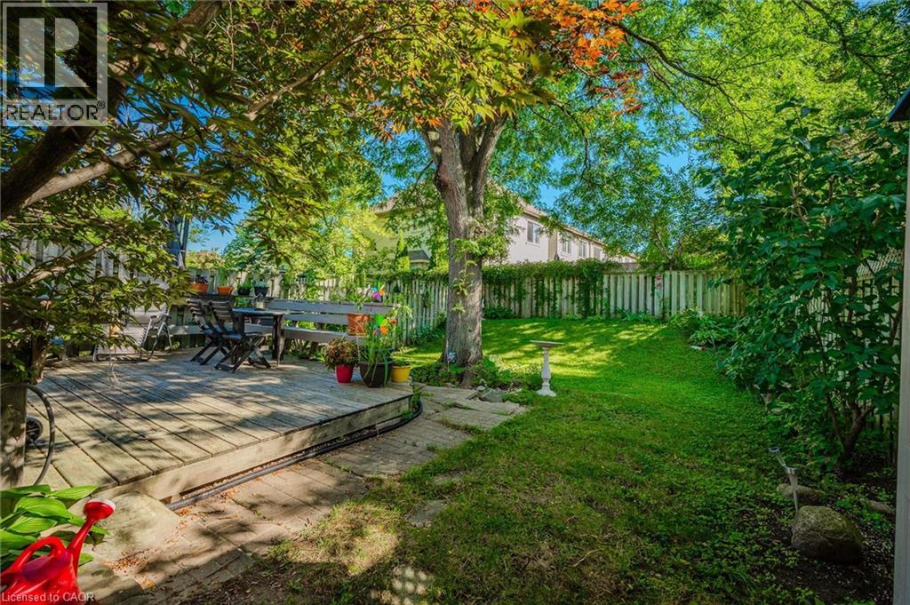 154 Shadow Wood Court, Waterloo, Ontario  N2K 3W4 - Photo 36 - 40864337