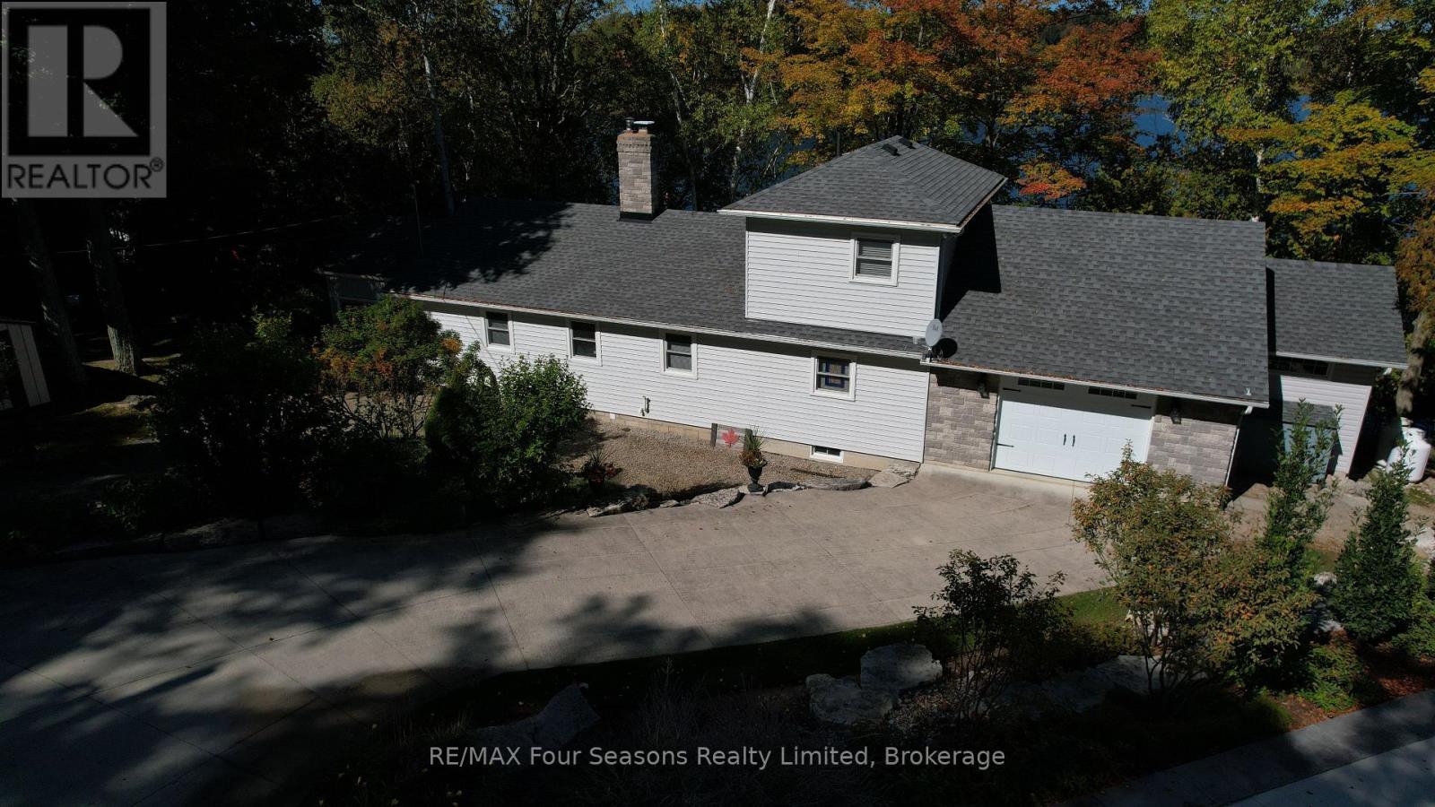 52 Shore Drive, South Bruce Peninsula, Ontario  N0H 1A0 - Photo 2 - X13220068