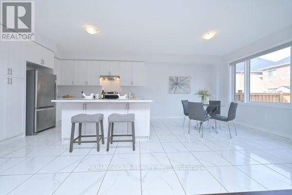 82 Nottingham Road, Barrie, Ontario  L9J 0L3 - Photo 10 - S13822762