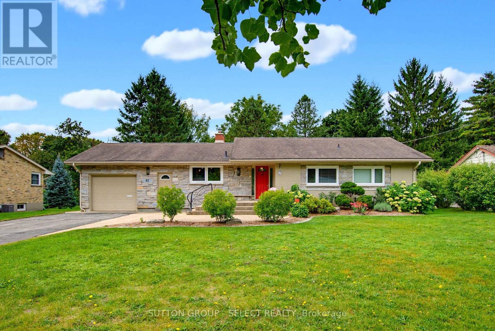 61 DALEVIEW CRESCENT, London North, Ontario