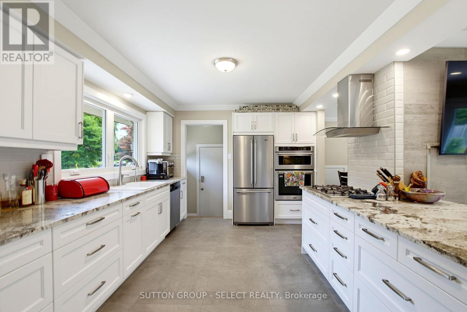 61 Daleview Crescent, London North, Ontario  N5X 1H2 - Photo 8 - X13839734