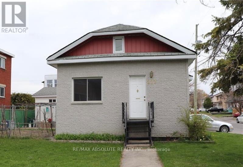 222 Ste Monique Street, Ottawa, Ontario  K1L 7P8 - Photo 1 - X13839674