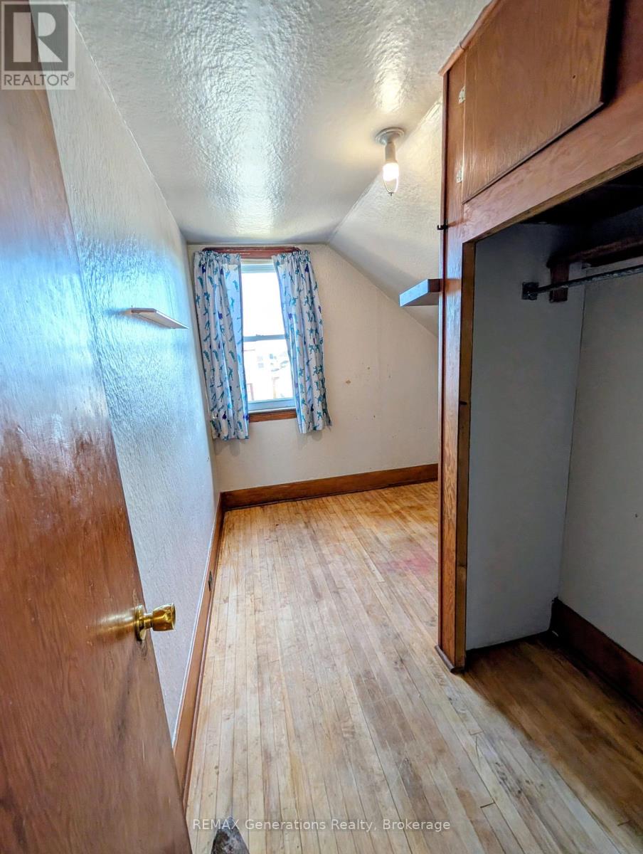 607 Mcintosh Street, Thunder Bay, Ontario  P7C 3A3 - Photo 13 - X13839678