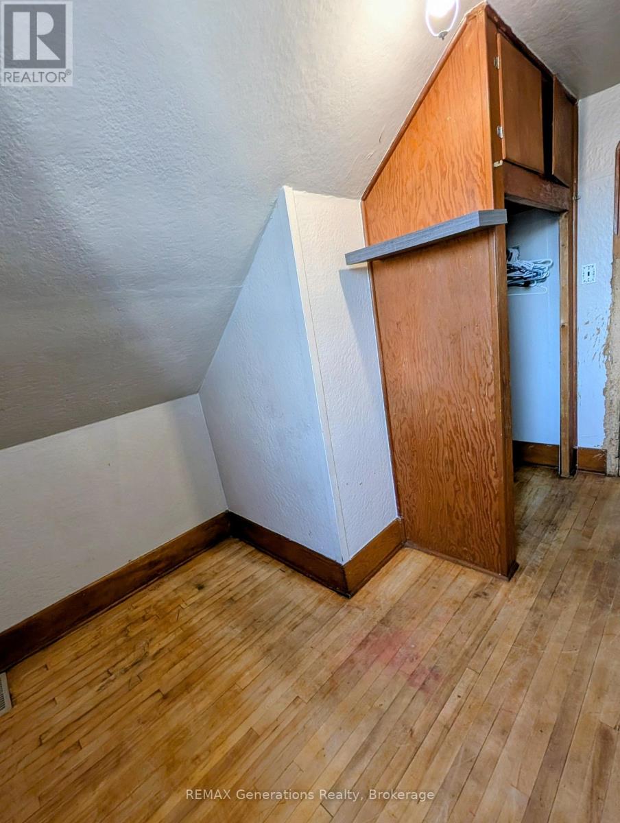 607 Mcintosh Street, Thunder Bay, Ontario  P7C 3A3 - Photo 14 - X13839678