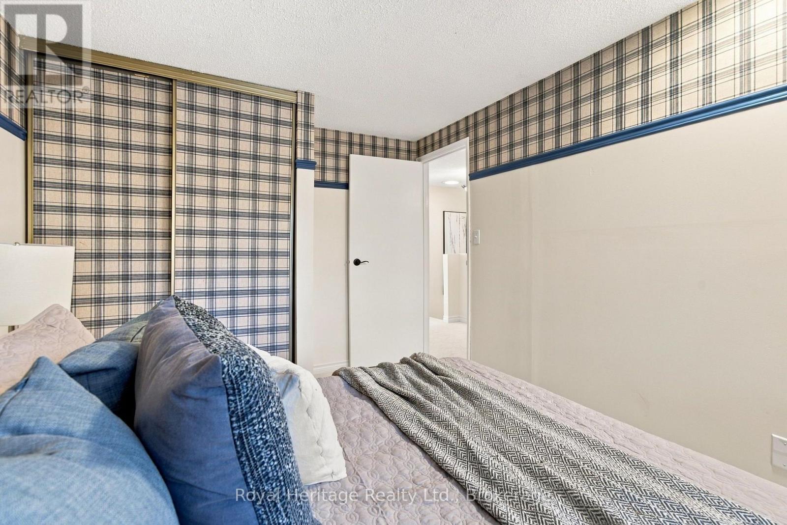 814 Cavan Court, Oshawa, Ontario  L1J 7B8 - Photo 17 - E13828444
