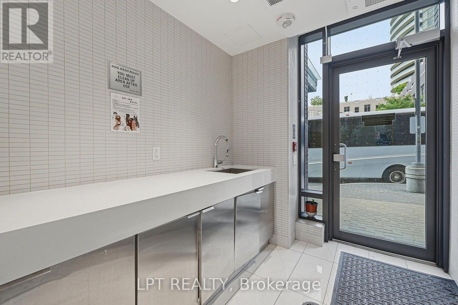 709 - 10 Gibbs Road, Toronto, Ontario  M9B 0E2 - Photo 30 - W13837922