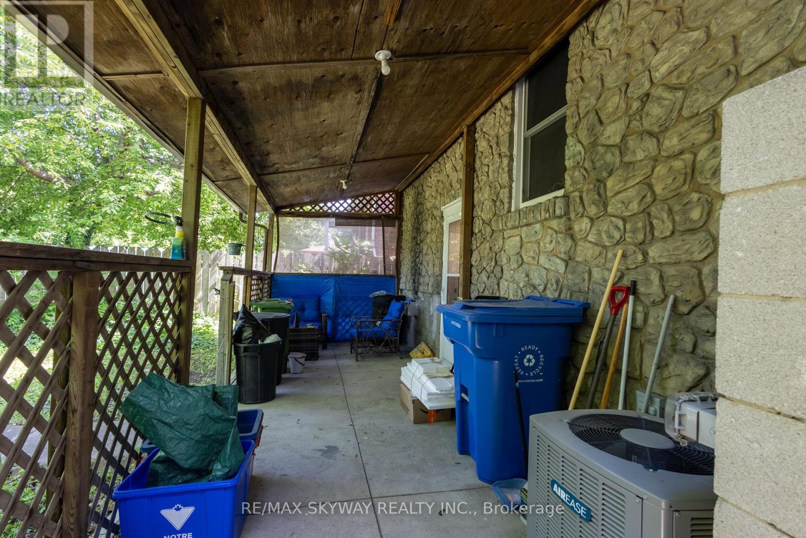 1160 Elm Avenue, Windsor, Ontario  N9A 5H9 - Photo 23 - X13509030