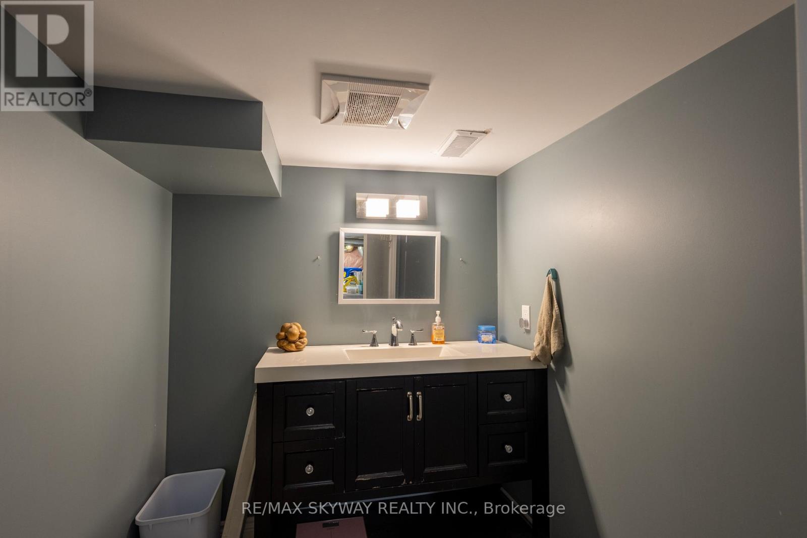 1160 Elm Avenue, Windsor, Ontario  N9A 5H9 - Photo 21 - X13509030