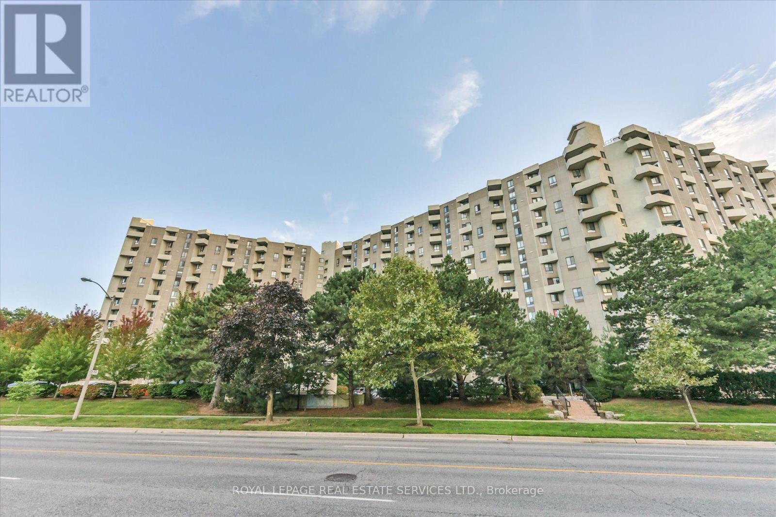 E1 - 284 Mill Road, Toronto, Ontario  M9C 4W6 - Photo 39 - W13839662