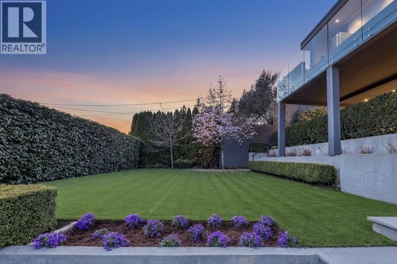 3305 Westmount Road, West Vancouver, British Columbia  V7V 3G5 - Photo 3 - R3108082