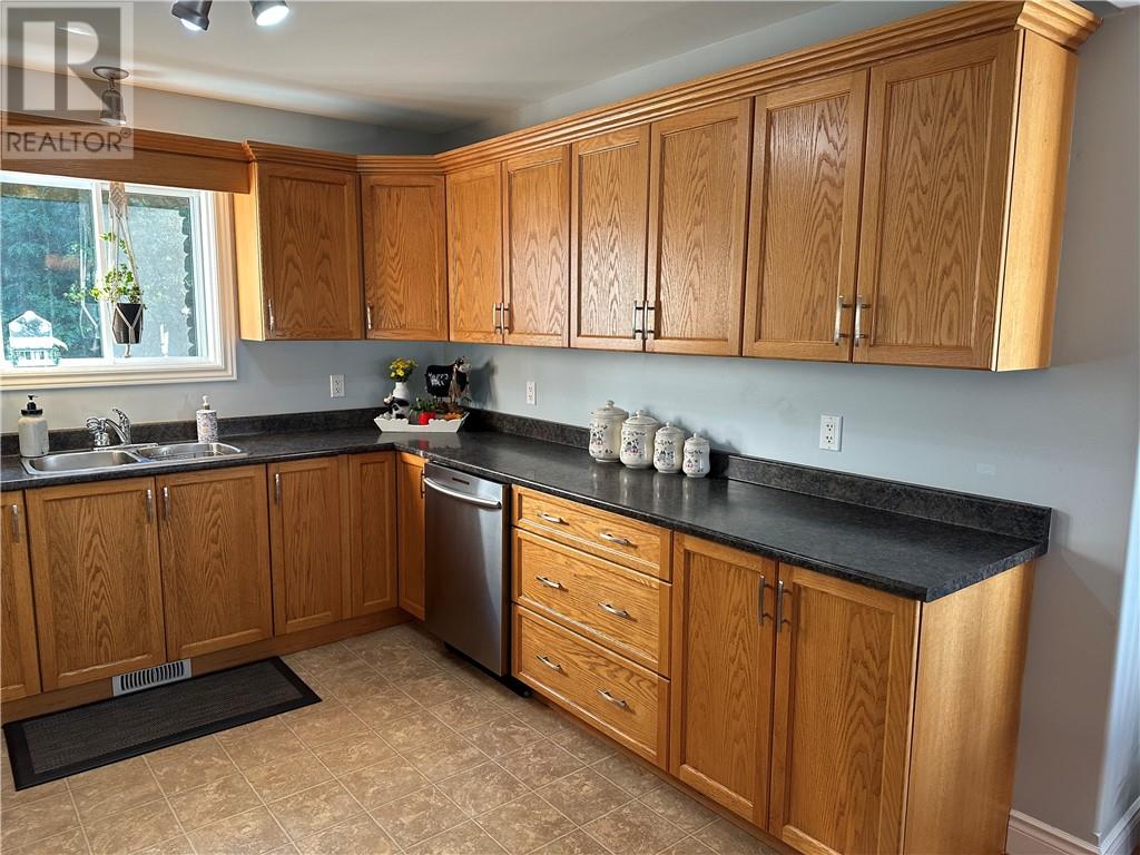 2 Fairmount Drive, Greater Sudbury, Ontario  P3A 6E4 - Photo 19 - 2130639