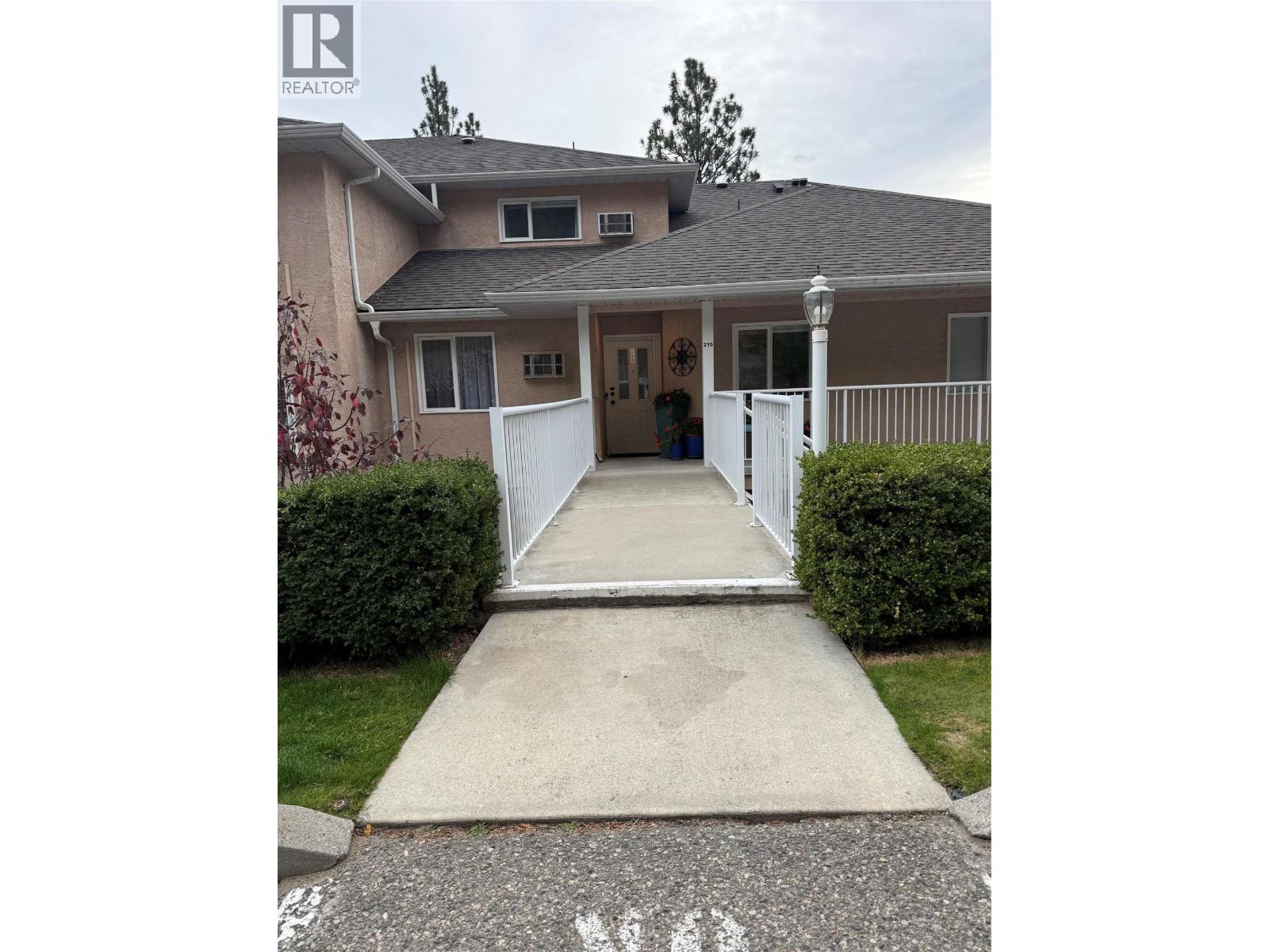 4630 Ponderosa Drive Unit# 215, Peachland, British Columbia  V0H 1X5 - Photo 35 - 10402021