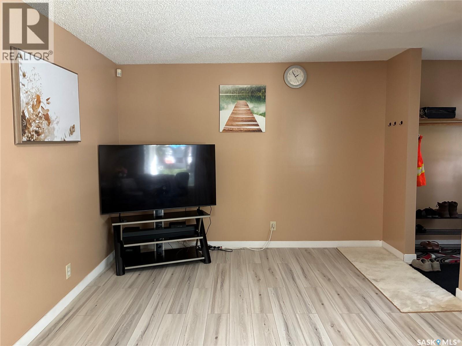 1055 Cameron Street, Regina, Saskatchewan  S4V 1A8 - Photo 10 - SK049853