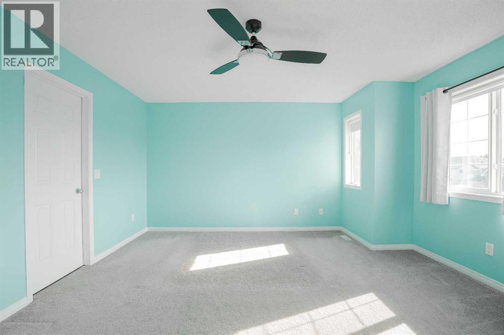 213 Parry Crescent
