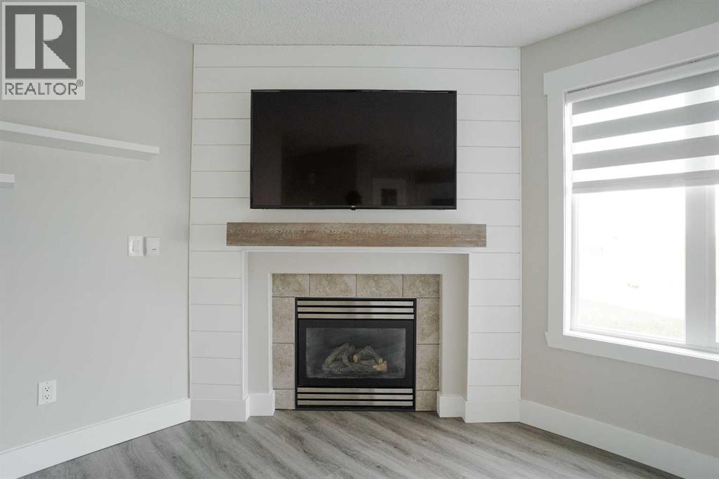 213 Parry Crescent