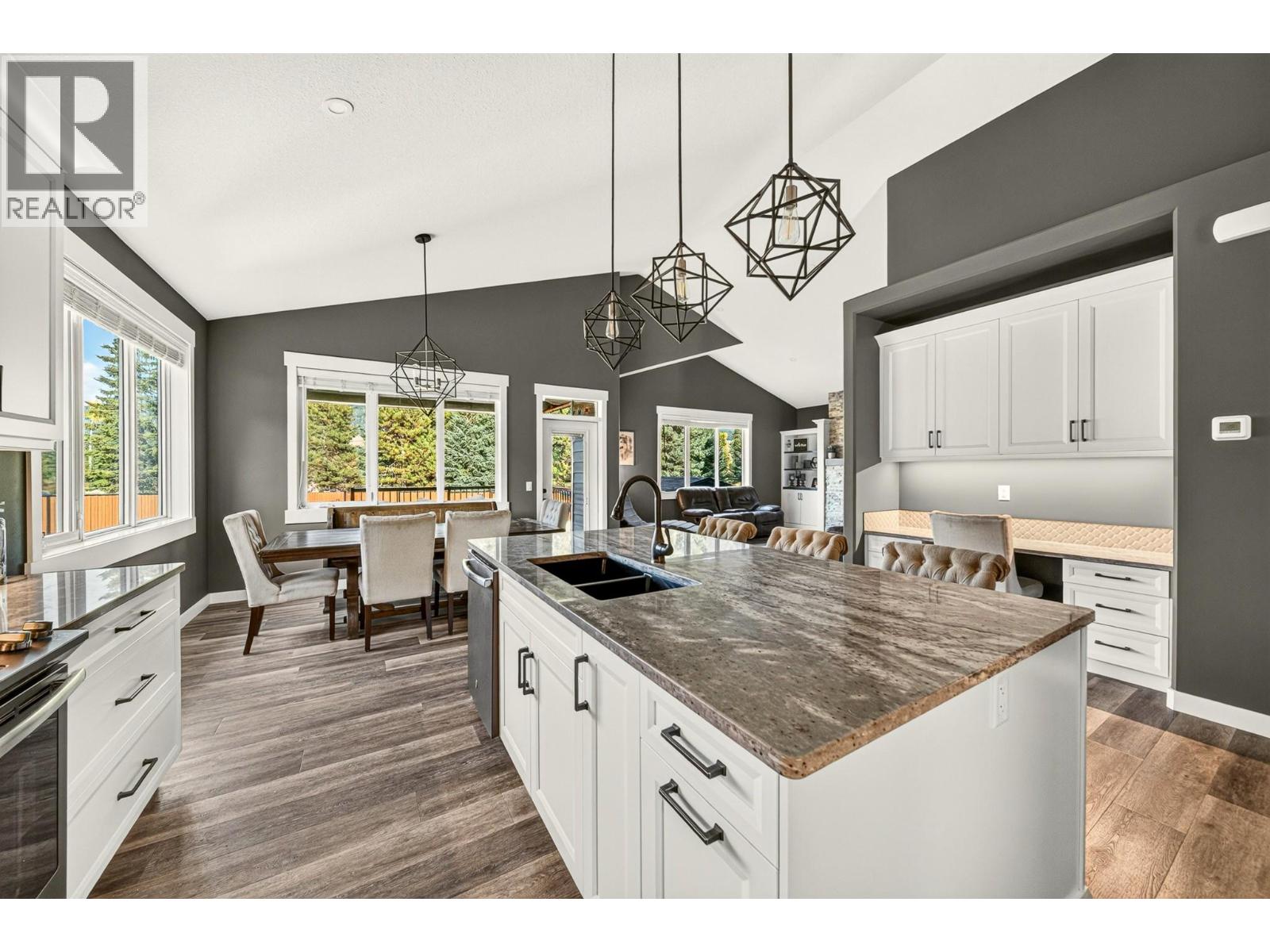 2141 Whiskey Jack Drive, Sparwood, British Columbia  V0B 2G2 - Photo 13 - 10399528