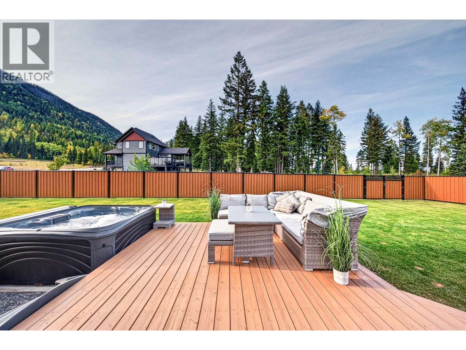 2141 Whiskey Jack Drive, Sparwood, British Columbia  V0B 2G2 - Photo 61 - 10399528
