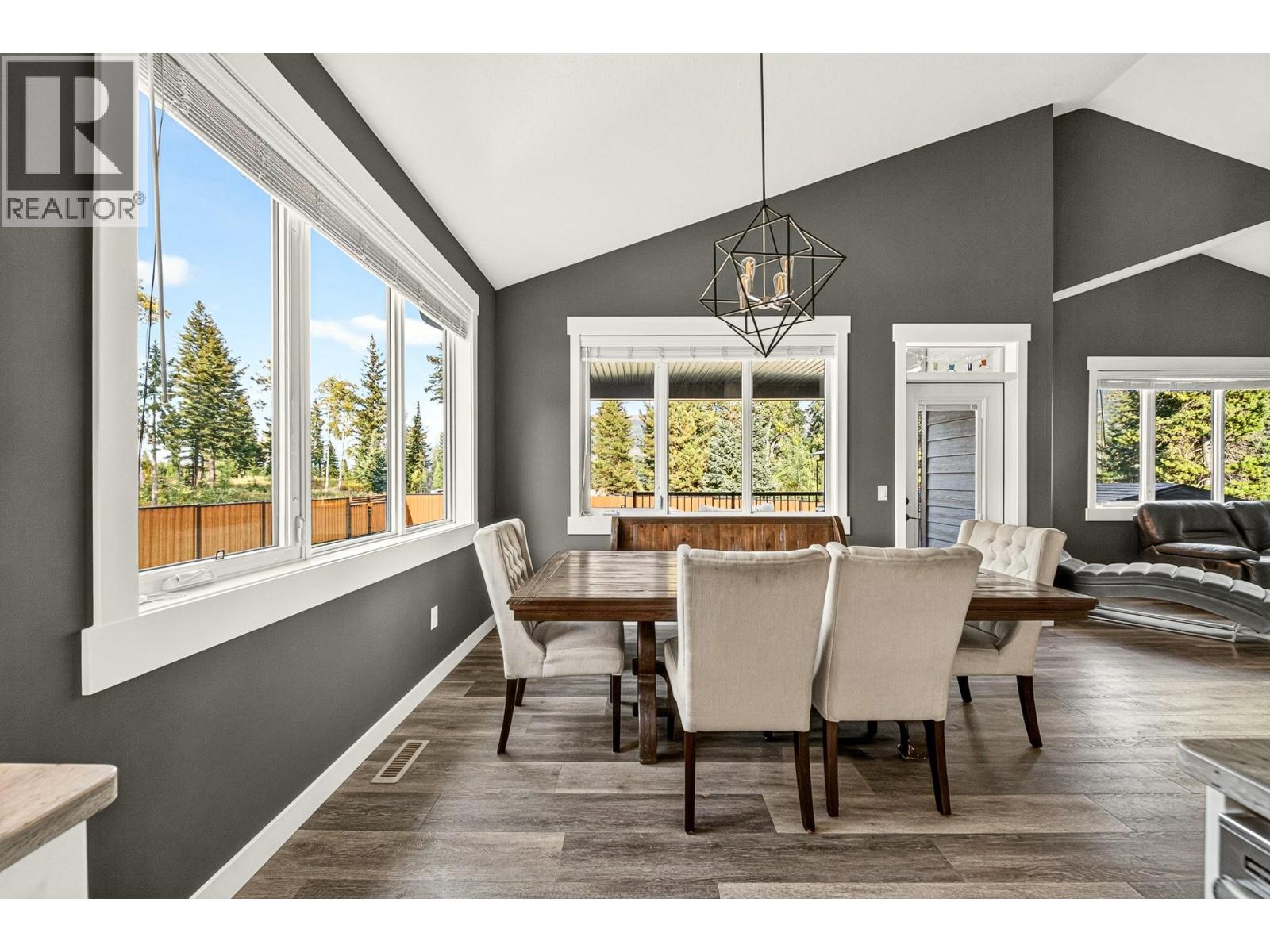 2141 Whiskey Jack Drive, Sparwood, British Columbia  V0B 2G2 - Photo 14 - 10399528