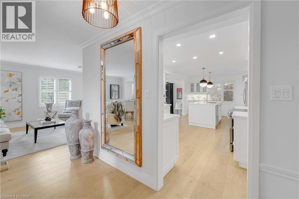 3270 Shelburne Place, Oakville, Ontario  L6L 5V9 - Photo 7 - 40865765