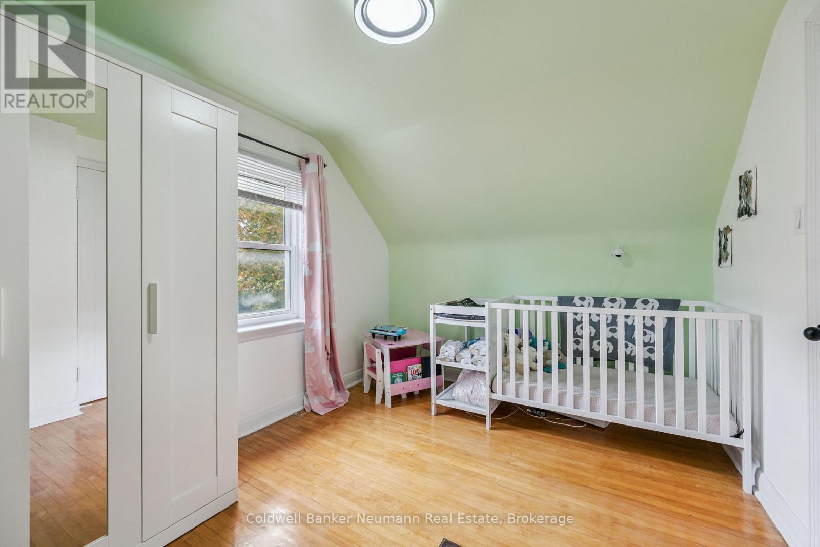 49 Edna Street, Kitchener, Ontario  N2H 2E2 - Photo 12 - X13839970