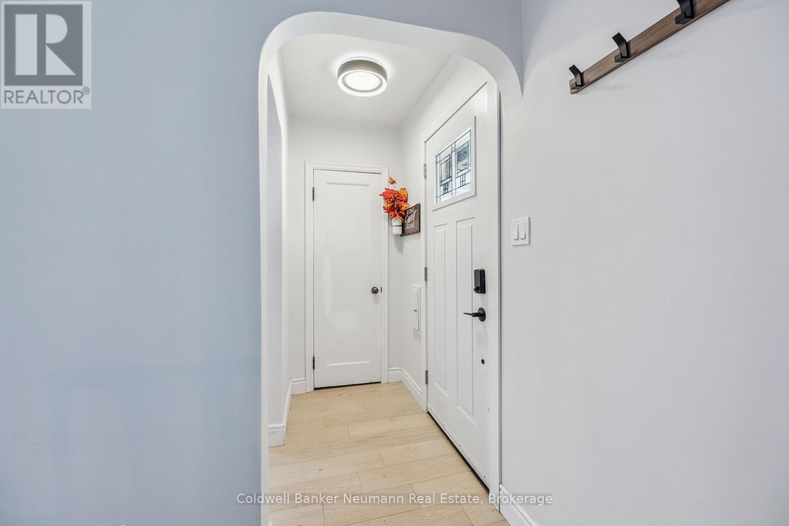 49 Edna Street, Kitchener, Ontario  N2H 2E2 - Photo 4 - X13839970