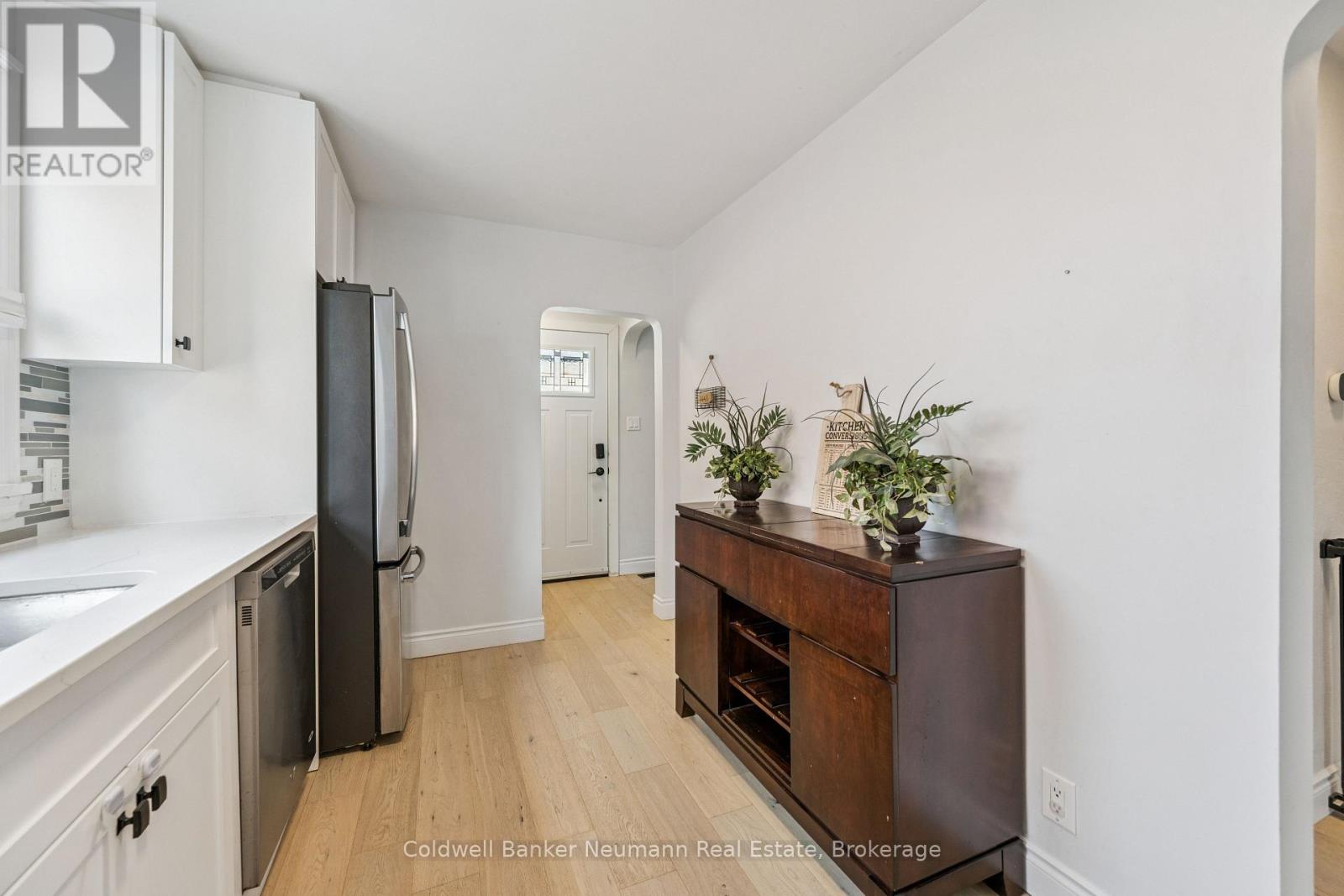 49 Edna Street, Kitchener, Ontario  N2H 2E2 - Photo 9 - X13839970
