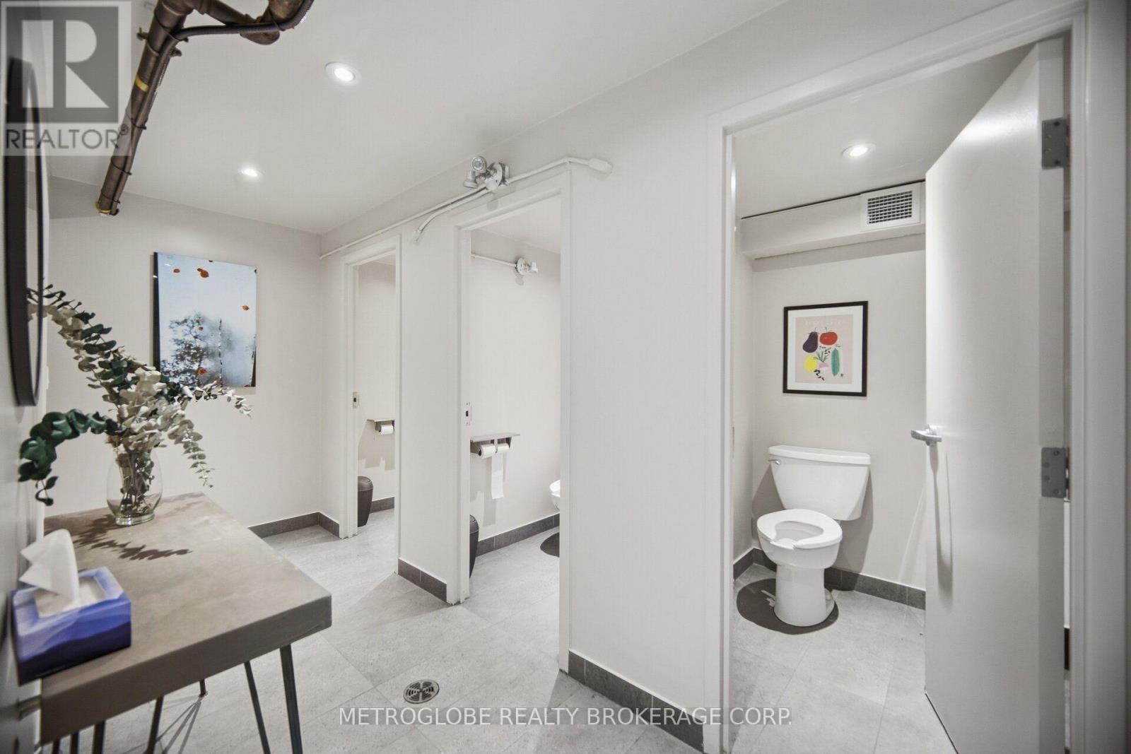 587-589 College Street, Toronto, Ontario  M6G 1B2 - Photo 20 - C13839784