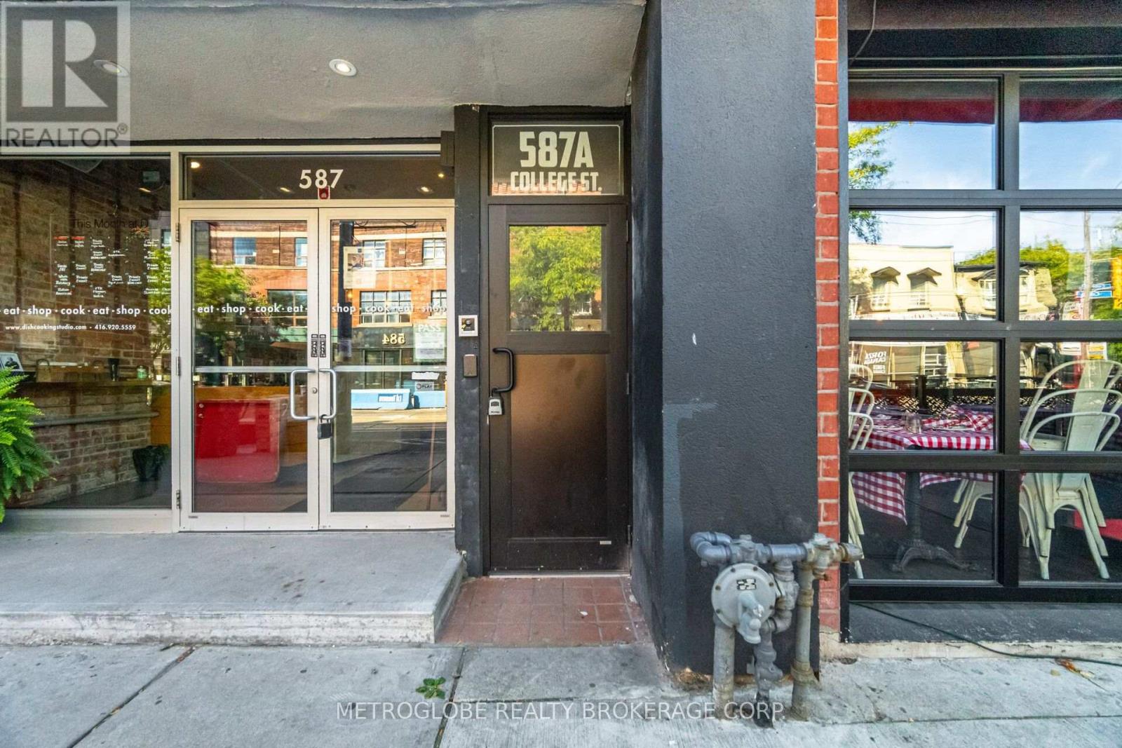 587-589 College Street, Toronto, Ontario  M6G 1B2 - Photo 25 - C13839784