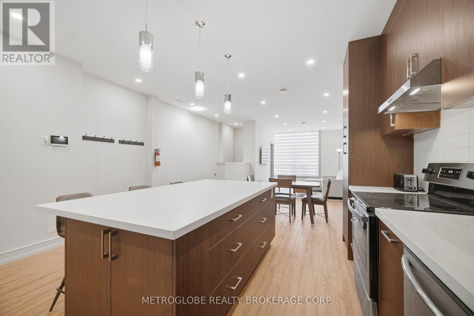 587-589 College Street, Toronto, Ontario  M6G 1B2 - Photo 29 - C13839784