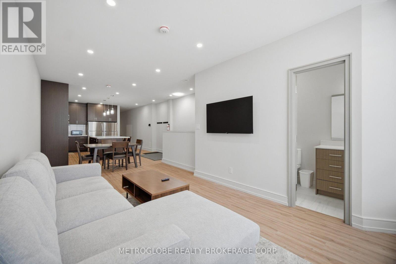 587-589 College Street, Toronto, Ontario  M6G 1B2 - Photo 32 - C13839784
