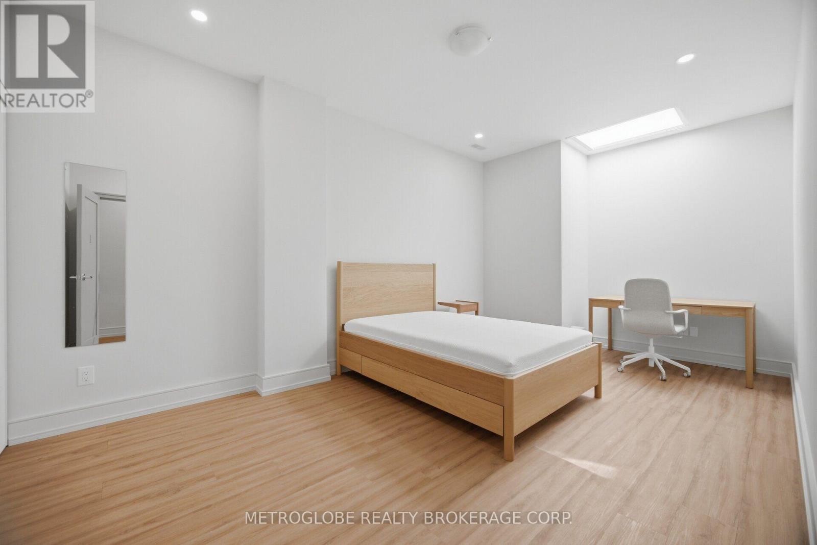 587-589 College Street, Toronto, Ontario  M6G 1B2 - Photo 33 - C13839784
