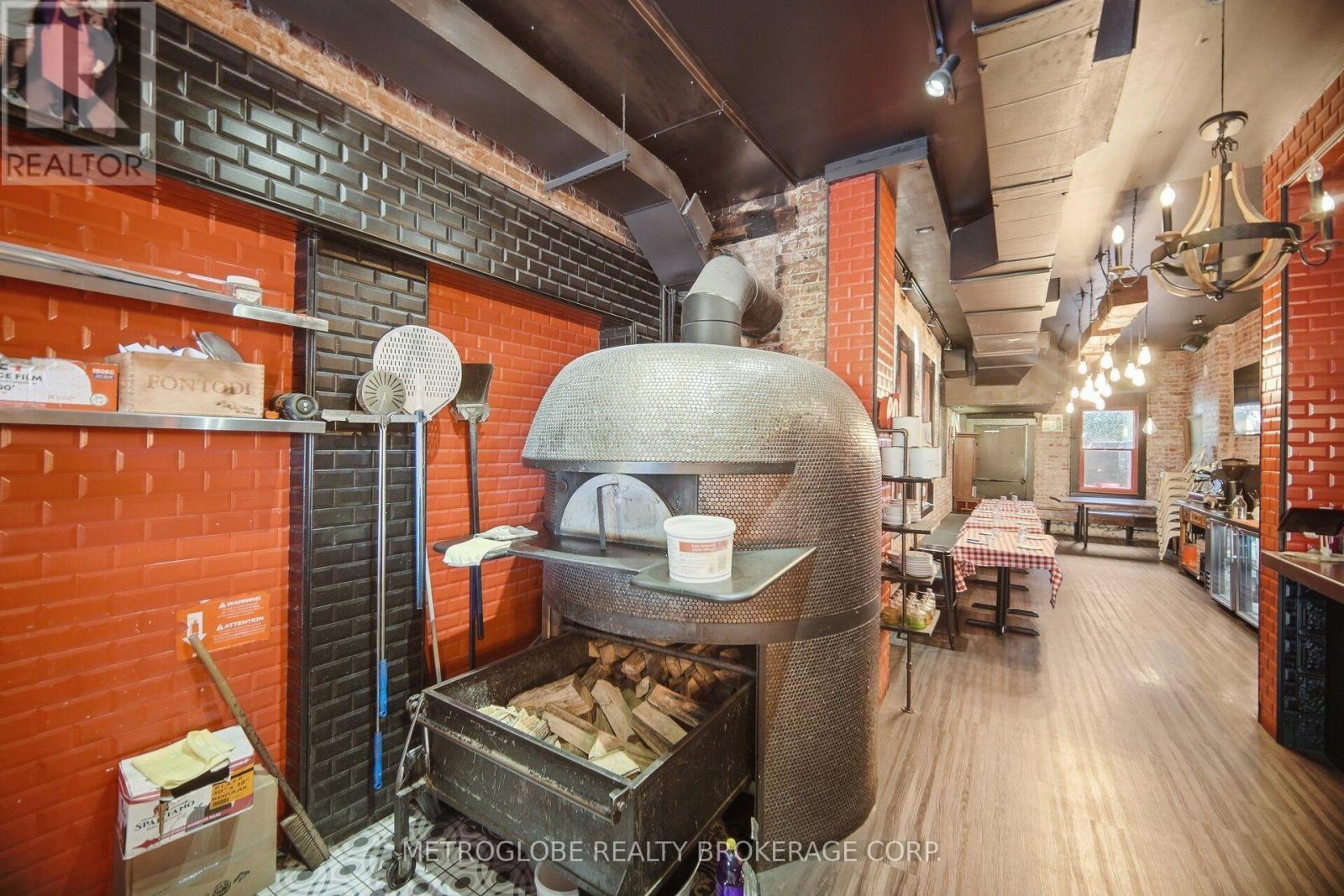 587-589 College Street, Toronto, Ontario  M6G 1B2 - Photo 46 - C13839784
