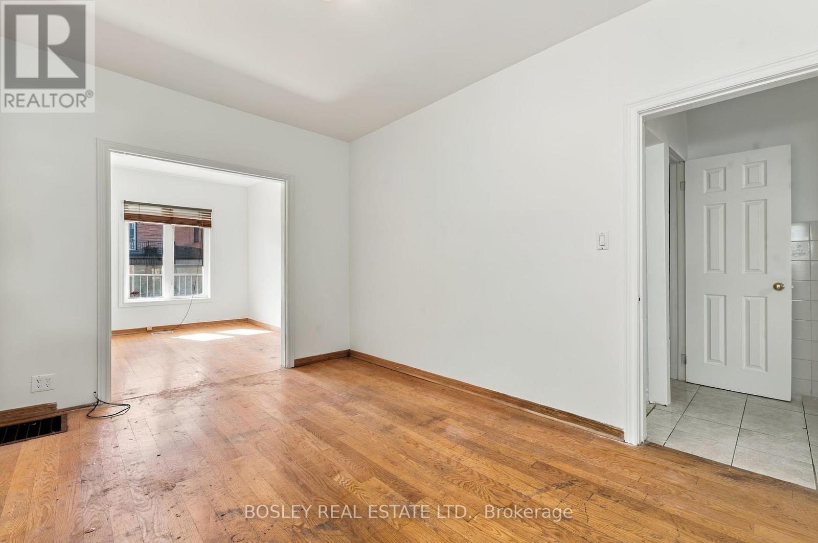 371 Brock Avenue, Toronto, Ontario  M6H 3N5 - Photo 9 - C13839794