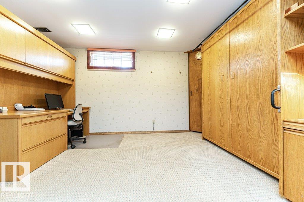 9222 88 ST
