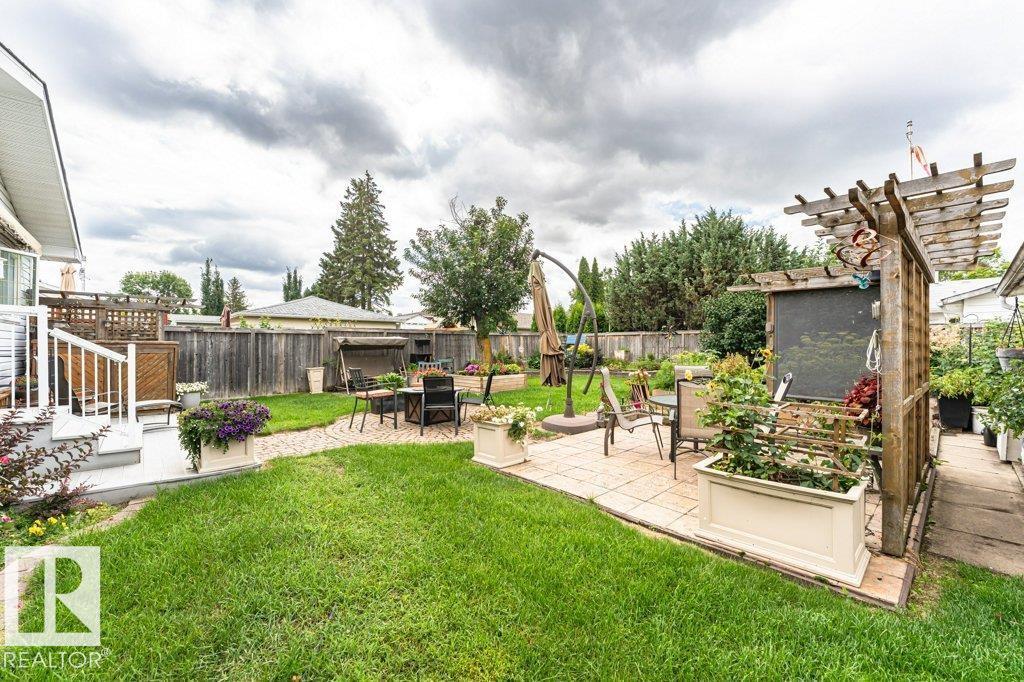 9222 88 ST