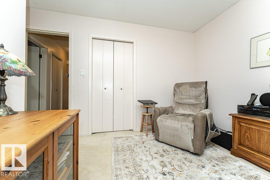 9222 88 ST