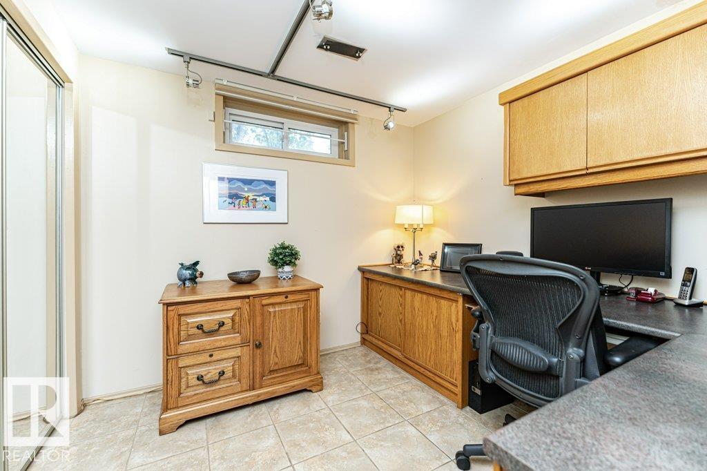 9222 88 ST