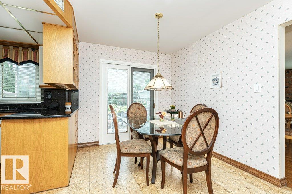 9222 88 ST