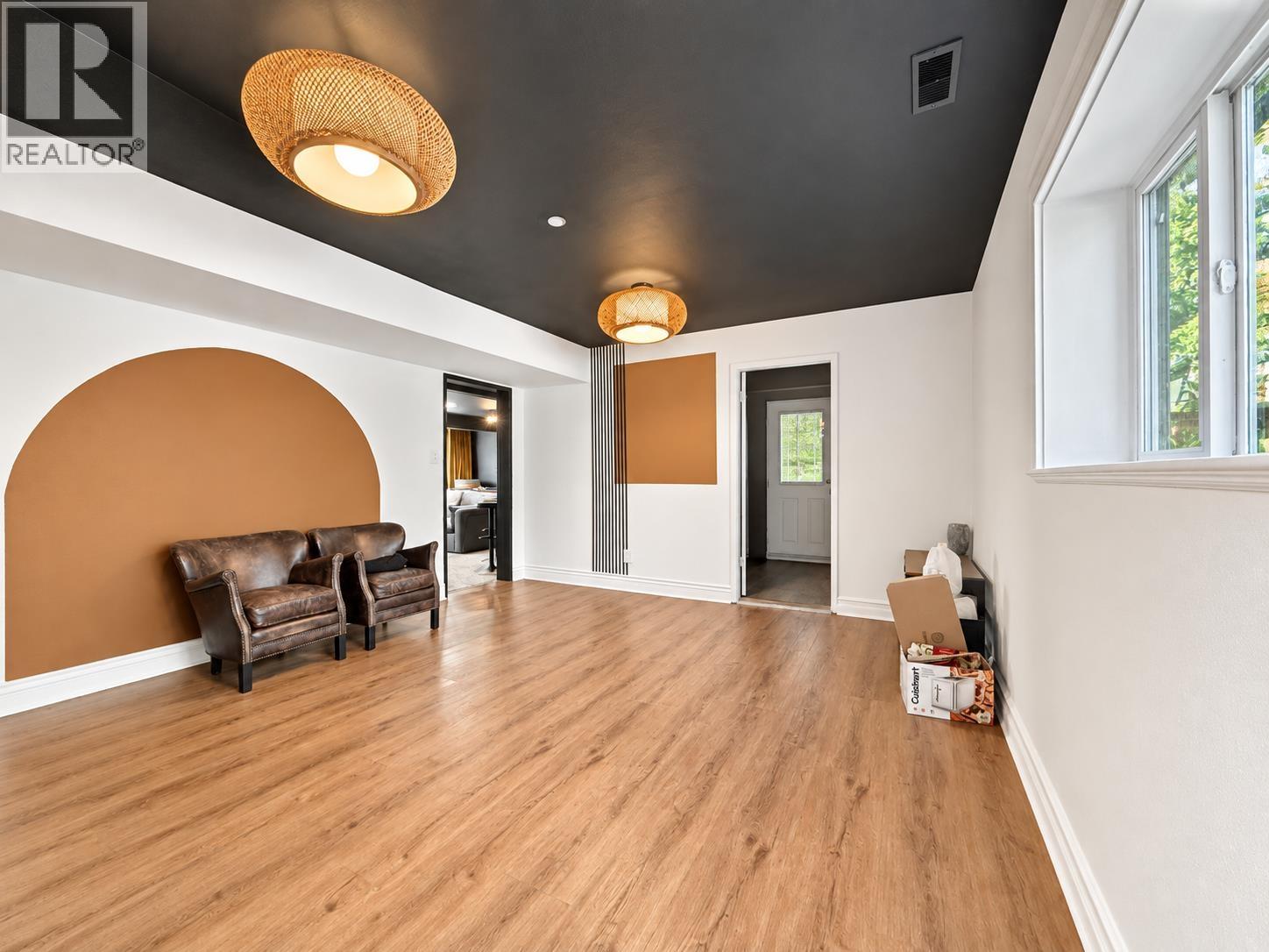 1050 EDEN CRESCENT